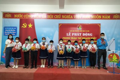 Phong trào “Nuôi heo đất – Gửi yêu thương” Phong trào “Nuôi heo đất – Gửi yêu thương”