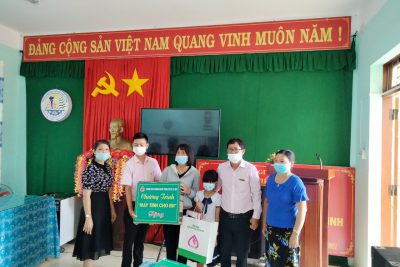 Chương trình “Sóng và máy tính cho em”