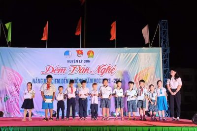 Liên đội tham gia đêm văn nghệ năng bước em đến trường năm học 2023-2024 Liên đội tham gia đêm văn nghệ năng bước em đến trường năm học 2023-2024