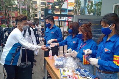 Áo xanh đồng hành cùng sinh viên Thủ đô trở lại giảng đường Áo xanh đồng hành cùng sinh viên Thủ đô trở lại giảng đường