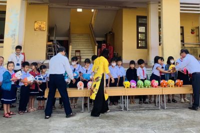 Phát động phong trào “Nuôi heo đất, gửi yêu thương” năm học 2022-2023