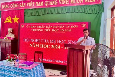 HỘI NGHỊ CHA MẸ HỌC SINH NĂM HỌC 2024-2025 HỘI NGHỊ CHA MẸ HỌC SINH NĂM HỌC 2024-2025